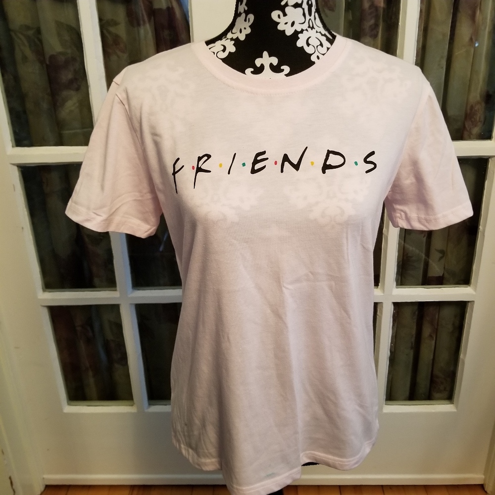 Pink "FRIENDS" t-shirt